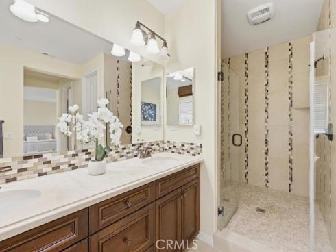 8 Willow Way , Lake Forest, CA
