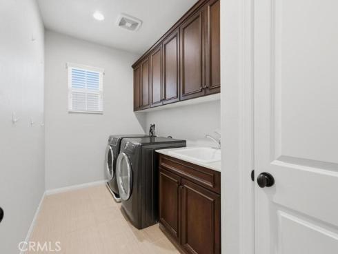 8 Willow Way , Lake Forest, CA