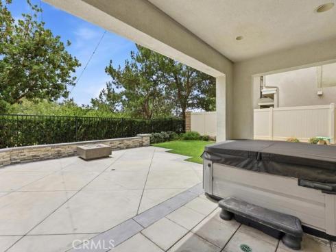8 Willow Way , Lake Forest, CA