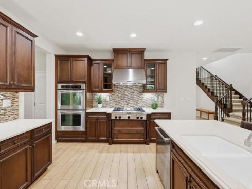 8 Willow Way , Lake Forest, CA