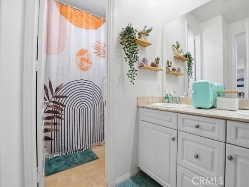 11 Silver Spruce Court, Lake Forest, CA