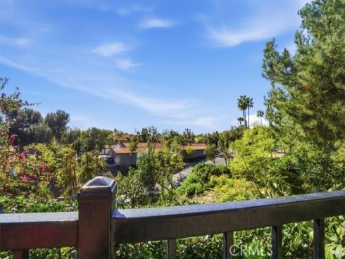 11 Silver Spruce Court, Lake Forest, CA