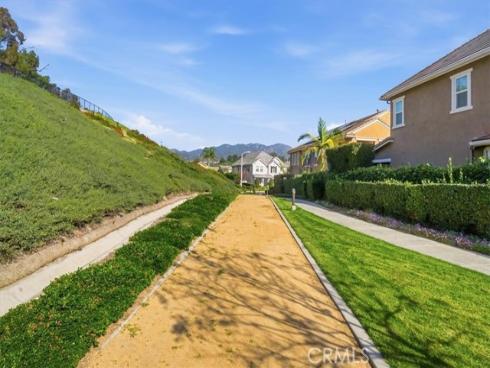 11 Silver Spruce Court, Lake Forest, CA