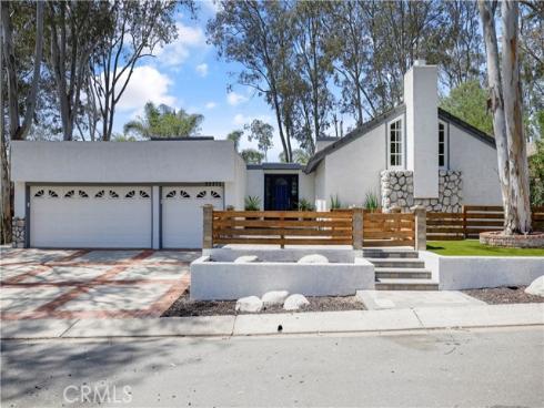 22271 Parkwood