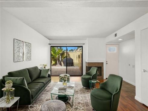 25712 Le Parc 21