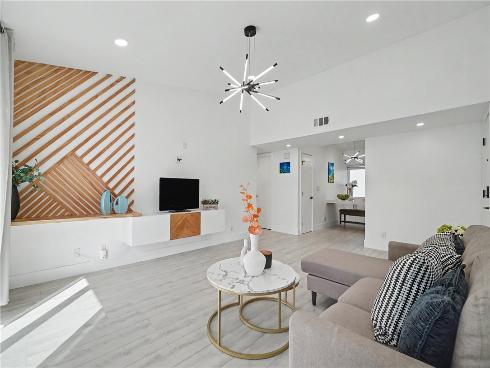 20897 Serrano Creek