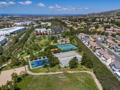 18 Chatri Circle , Lake Forest, CA