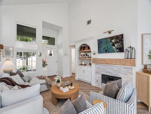 18 Chatri Circle , Lake Forest, CA