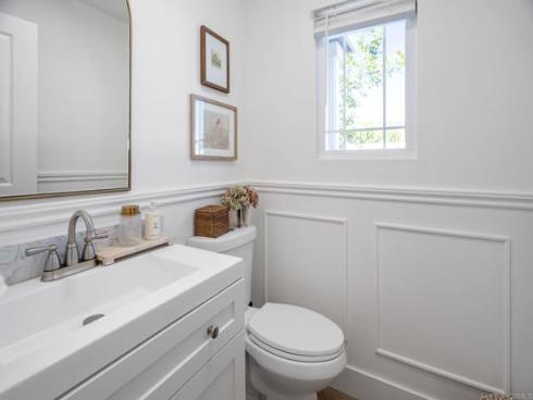 18 Chatri Circle , Lake Forest, CA