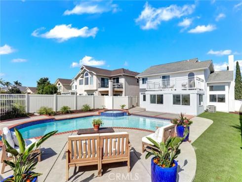 21095 Skylark Drive, Lake Forest, CA