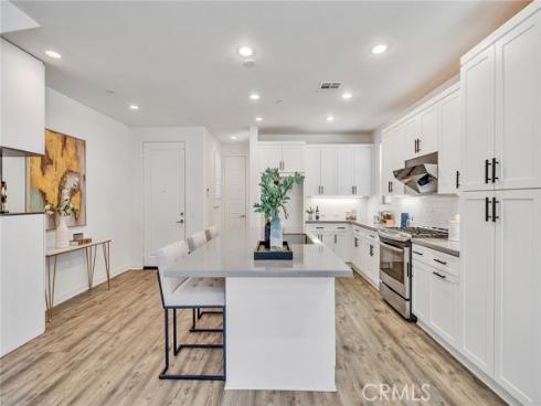 182  Finch  , Lake Forest, CA