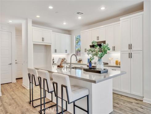 182  Finch  , Lake Forest, CA
