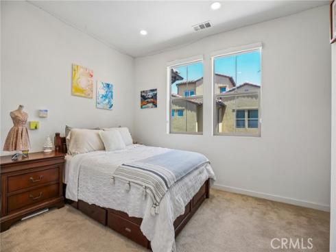 248 Finch , Lake Forest, CA