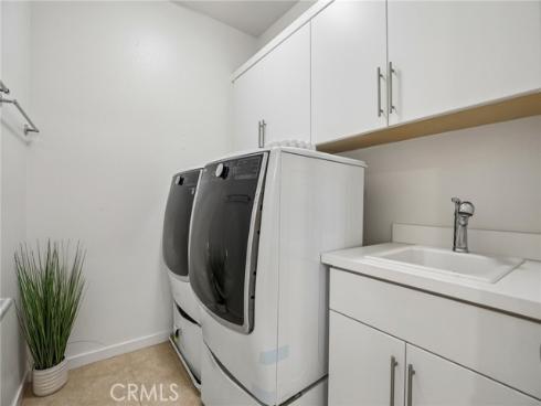 248 Finch , Lake Forest, CA