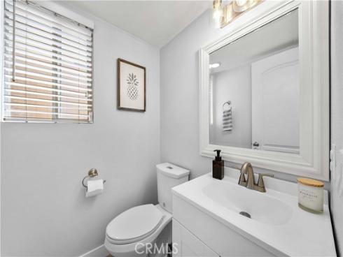 8 Rue Du Parc , Lake Forest, CA