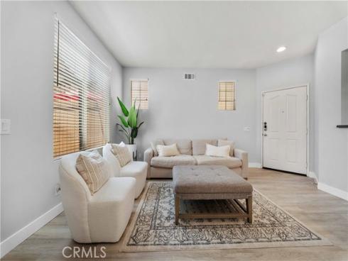 8 Rue Du Parc , Lake Forest, CA