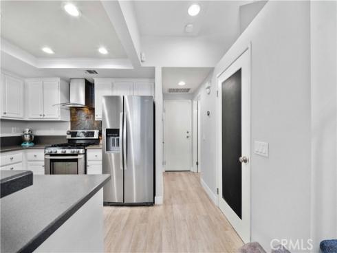 8 Rue Du Parc , Lake Forest, CA