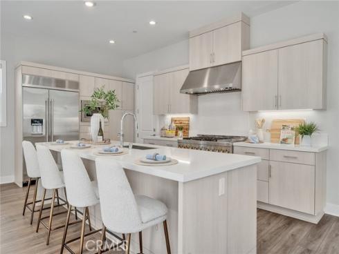 140 Walworth , Lake Forest, CA