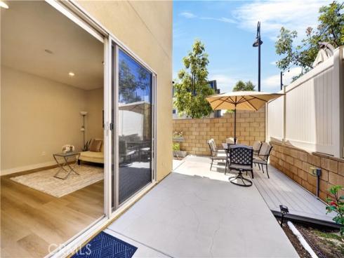 566 Catalonia , Lake Forest, CA