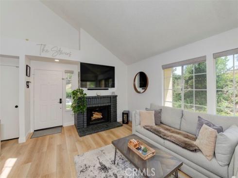 26582  Fawn  , Lake Forest, CA