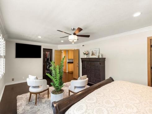 25092 Mammoth , Lake Forest, CA