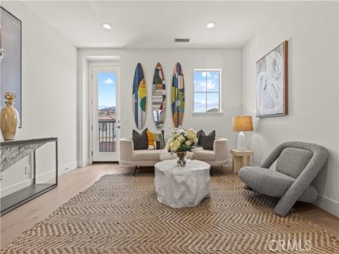 1186 Viejo Hills Dr , Lake Forest, CA