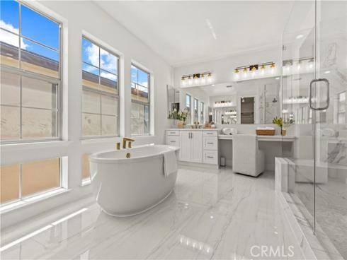 1186 Viejo Hills Dr , Lake Forest, CA