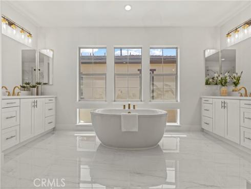 1186 Viejo Hills Dr , Lake Forest, CA