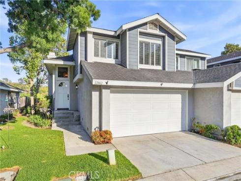 22062 Summit Hill 19 Drive, Lake Forest, CA