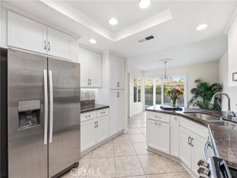22062 Summit Hill 19 Drive, Lake Forest, CA