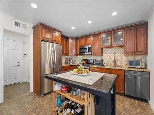 27061 Springwood Circle, Lake Forest, CA