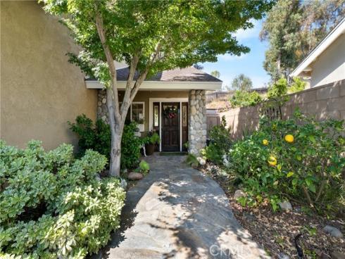 27061 Springwood Circle, Lake Forest, CA