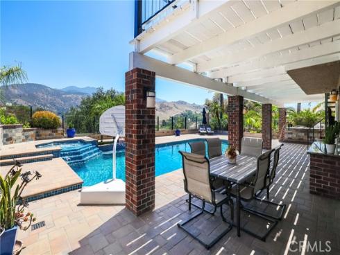 19312 Sleeping Oak Drive , Lake Forest, CA