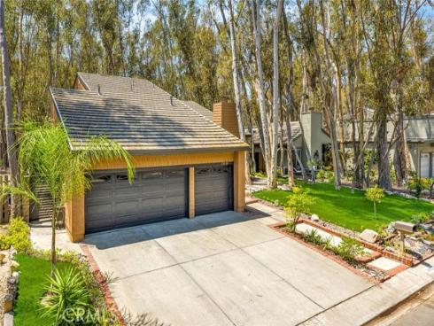 24952  Singingwoods  , Lake Forest, CA