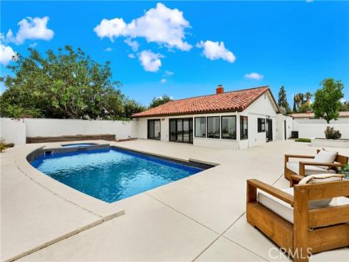 25216 Miles , Lake Forest, CA