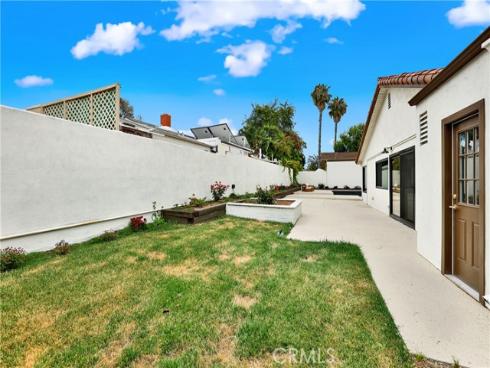 25216 Miles , Lake Forest, CA