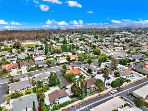25216 Miles , Lake Forest, CA