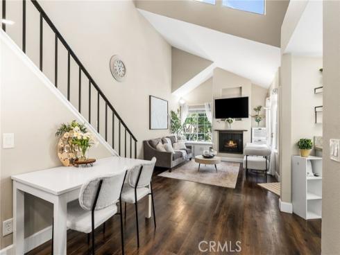 21156 River Glen