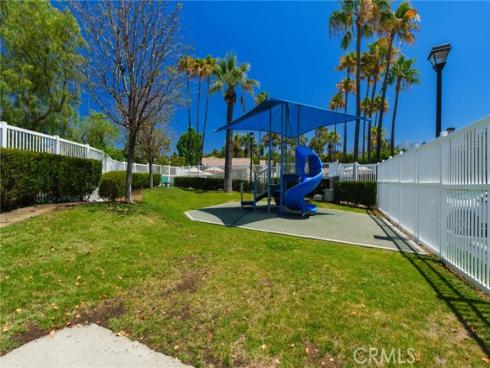 28496 Klondike Dr , Lake Forest, CA