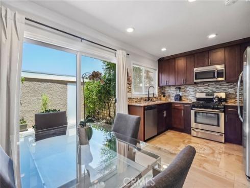 25308  Crocker  , Lake Forest, CA