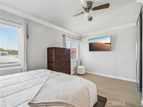 25308  Crocker  , Lake Forest, CA