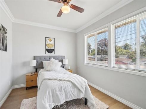 25308  Crocker  , Lake Forest, CA
