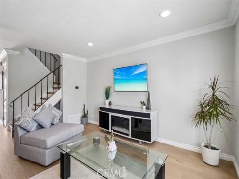25308  Crocker  , Lake Forest, CA