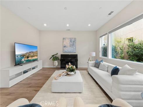 640 Athos , Lake Forest, CA