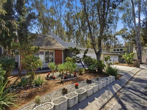 25045  Castlewood  , Lake Forest, CA