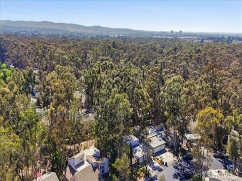 25045  Castlewood  , Lake Forest, CA