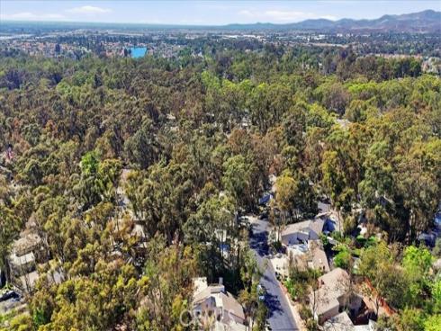 25045  Castlewood  , Lake Forest, CA