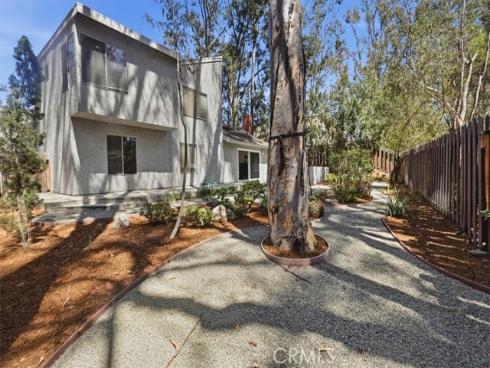 25045  Castlewood  , Lake Forest, CA
