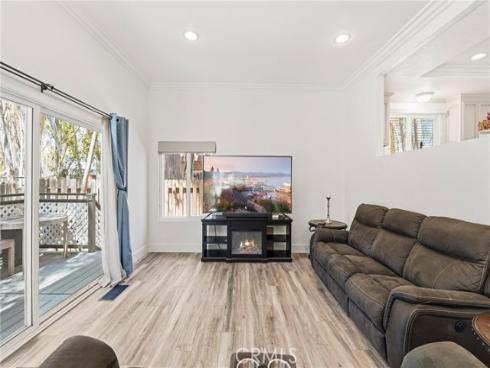 25012  Woodridge  , Lake Forest, CA