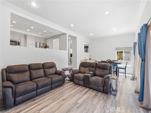 25012  Woodridge  , Lake Forest, CA